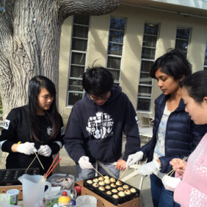 Japanese Students Raise Money for Tohoku Relief US_JNHS_Fundraiser_YA-5