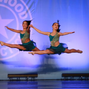 Chloe and Karina 010816-2