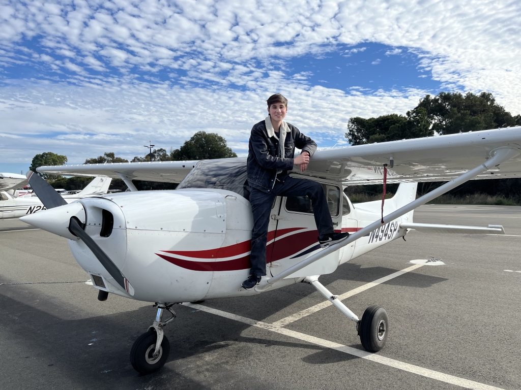 Sophomore completes first solo flight as aspiring pilot